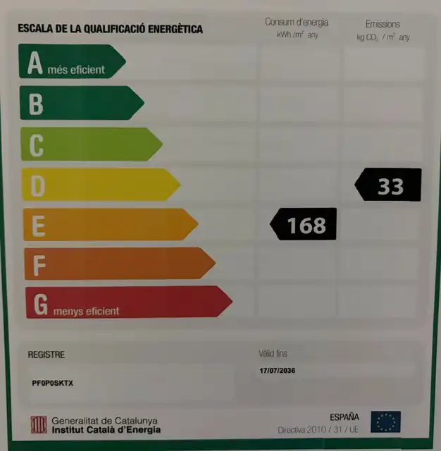 Adossat amb terrassa en venda a Nucli Urbà, imagen 36