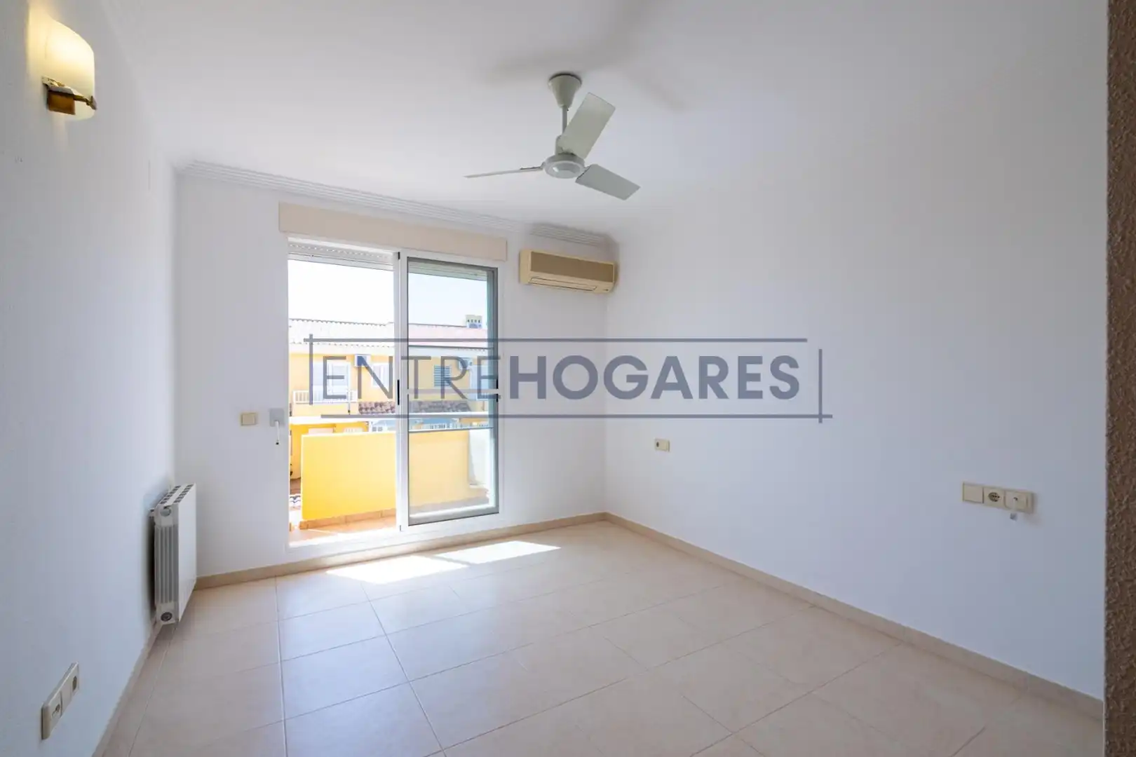 Schlafzimmer von Einfamilien-Reihenhaus zum Verkauf in Moncada