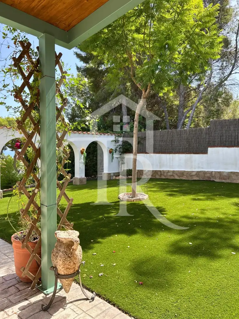 Garden of Houses for sale in Roda de Berà  with Air Conditioner, Heating and Private garden