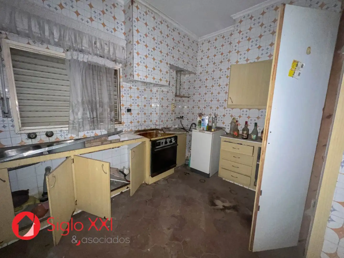 Cuina de Casa o xalet en venda en Castellón de la Plana / Castelló de la Plana amb Terrassa, Traster i Piscina