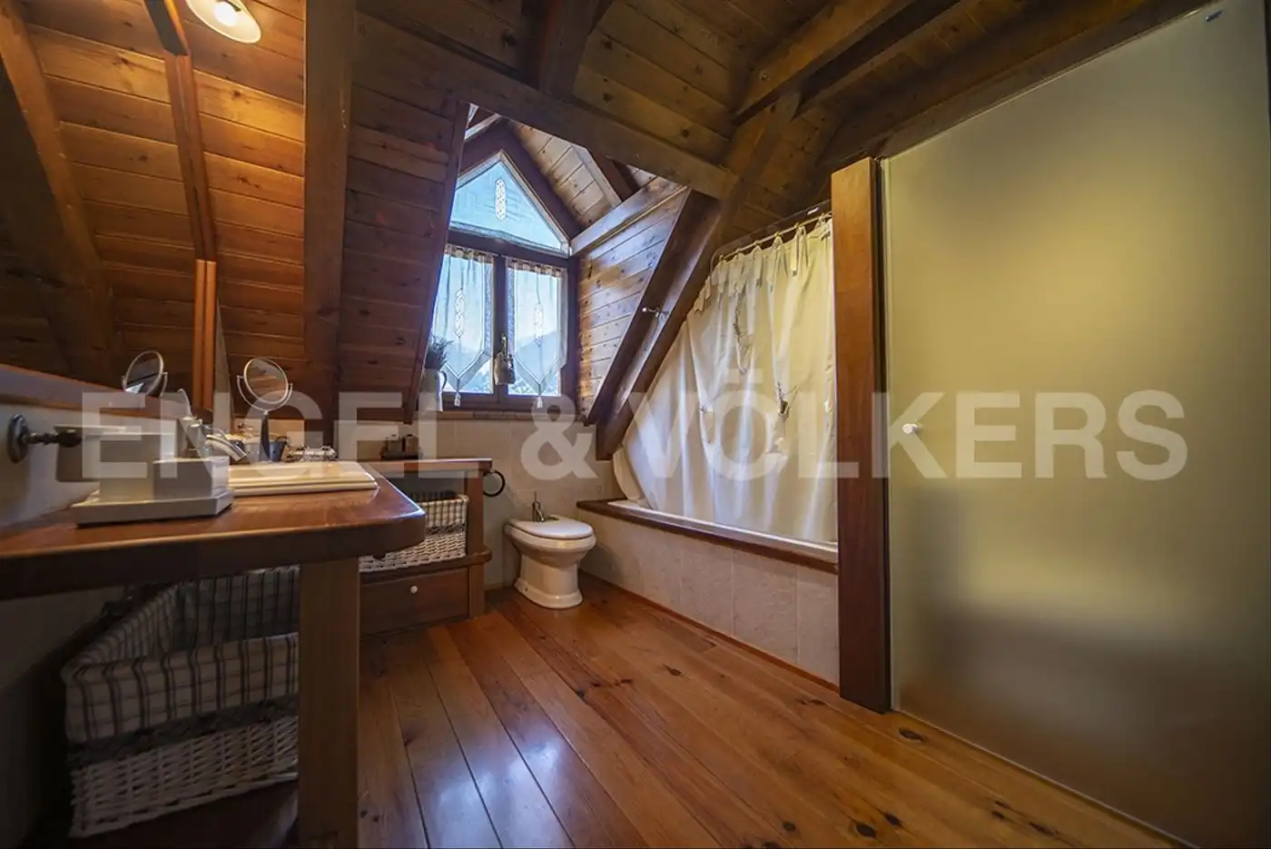Baño de Casa o chalet en venta en Vielha e Mijaran con Calefacción, Terraza y Trastero