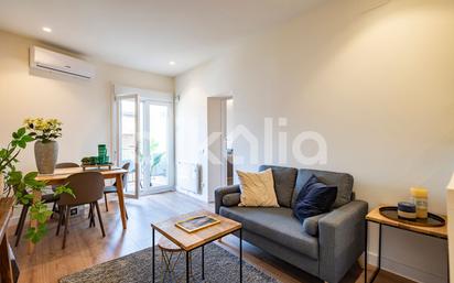 Living room of Flat for sale in  Barcelona Capital  with Air Conditioner, Heating and Terrace