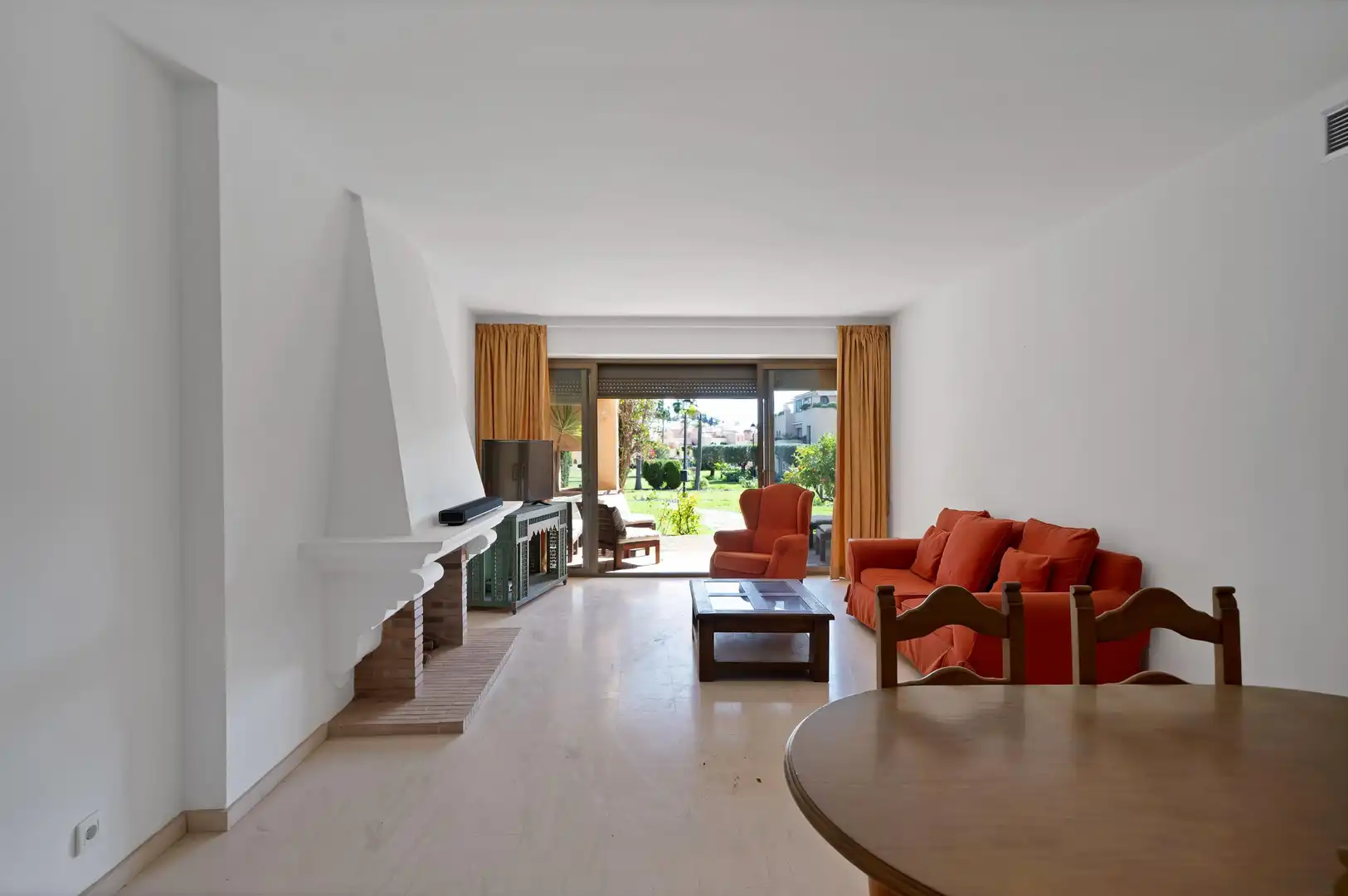 Living room of Apartments for sale in Estepona  with Heating, Private garden and Terrace
