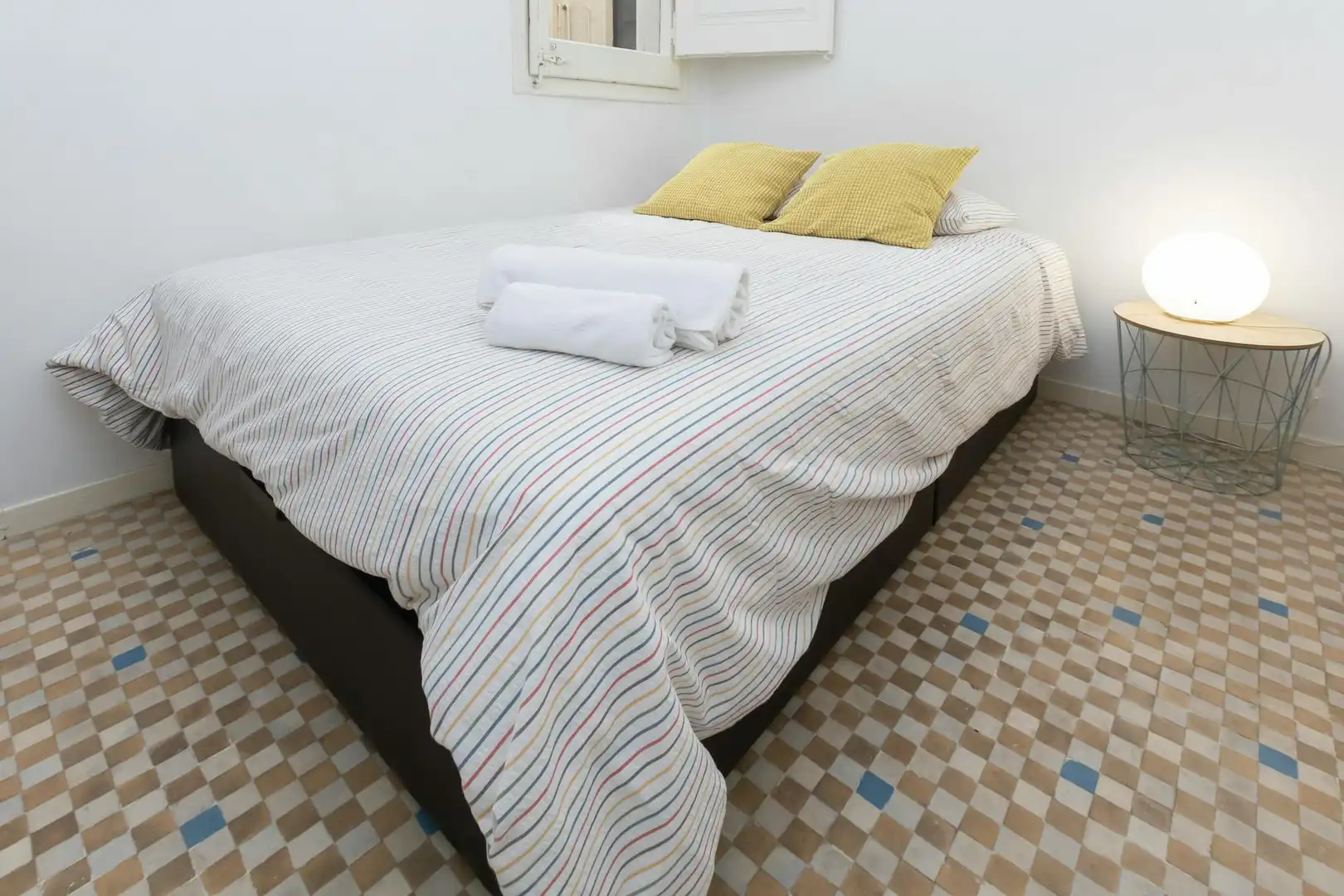 Bedroom of Flat for share in Barcelona  with Air Conditioner, Heating and Furnished