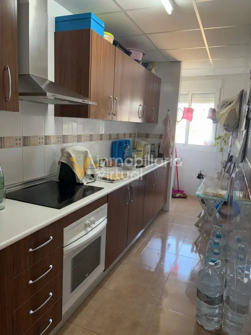 Cocina de Piso en venta en Cabra con Amueblado