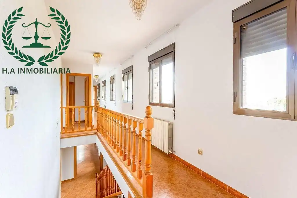 Houses for sale in Pedrezuela  with Air Conditioner, Heating and Terrace