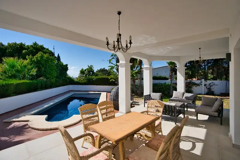 Chalet con piscina en venta en Elviria - Cabopino, imagen 16
