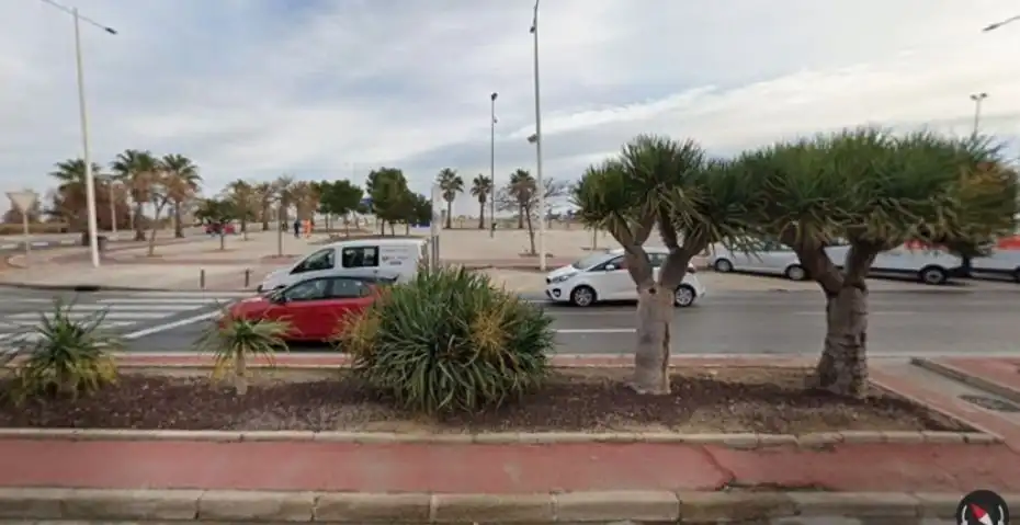 Aparcament de Local de lloguer en Dénia