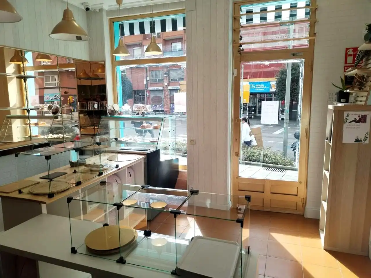 Business premises for transfer in Ramón Y Cajal 29, imagen 9