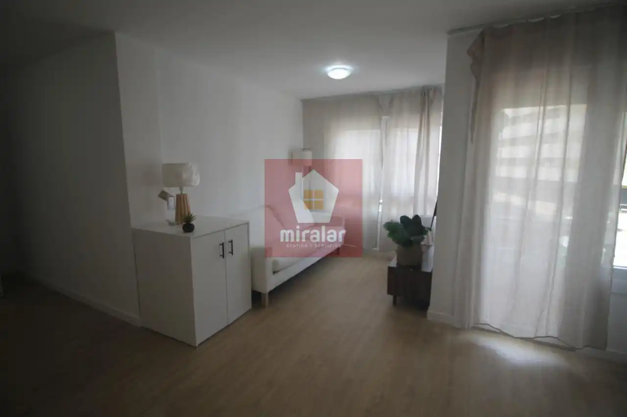 Schlafzimmer von Wohnung zur Miete in Salceda de Caselas mit Heizung und Möbliert