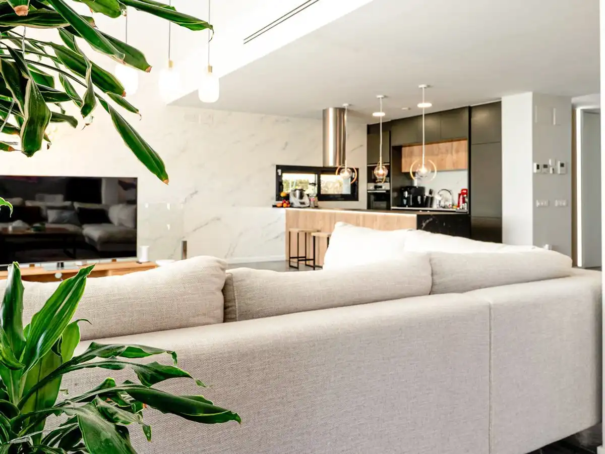 Chalet con piscina en venta en Golf Bahía, imagen 10
