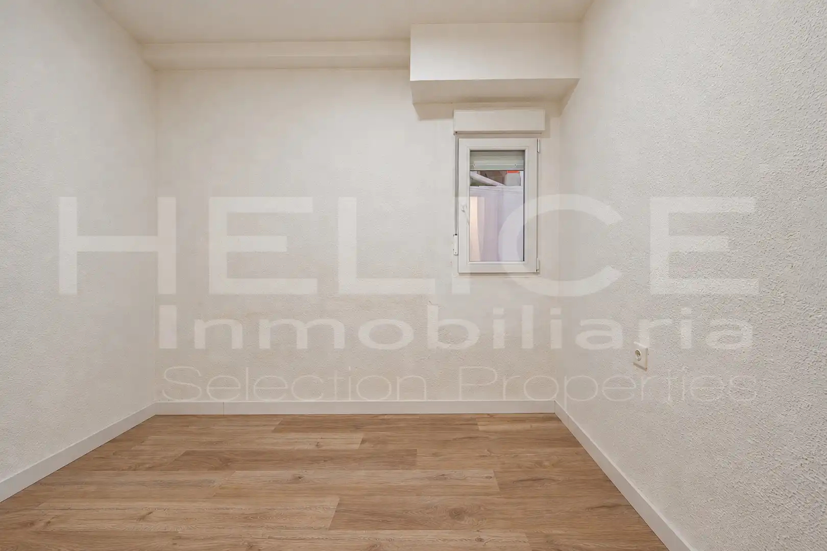 Piso en venta en Paterna con Aire acondicionado, Calefacción y Parquet