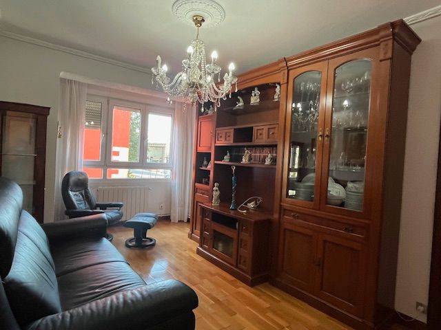 Sala d'estar de Pis en venda en Santander amb Calefacció, Jardí privat i Moblat
