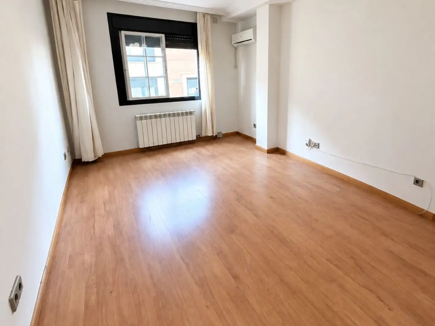 Bedroom of Flat for sale in Talavera de la Reina  with Air Conditioner