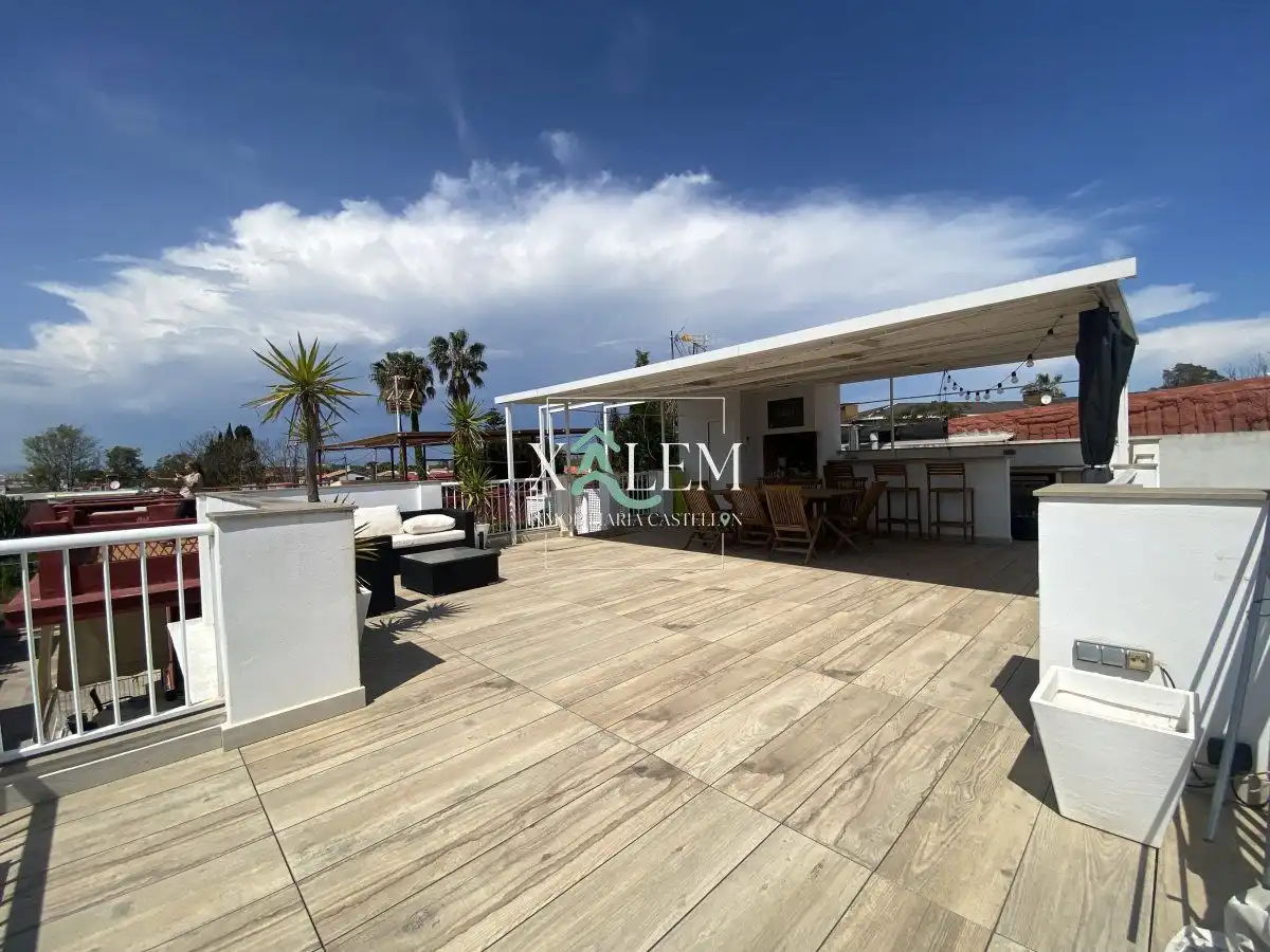 Villa zum Verkauf in Playa