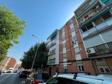 Flat with lift for sale in Carabanchel