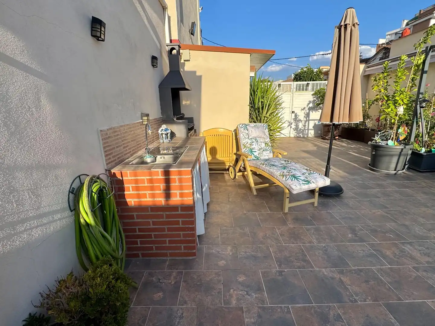 Casa aparellada amb terrassa en venda a Calle de la Gloria, imagen 9