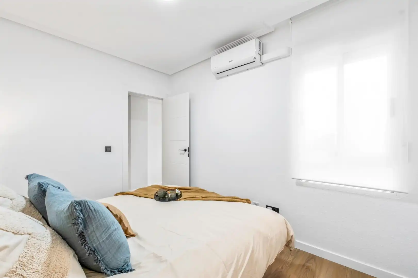 Schlafzimmer von Erdgeschoss zum Verkauf in Orihuela mit Klimaanlage, Heizung und Terrasse