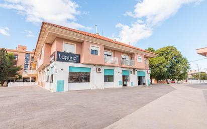 Vista exterior de Local en venda en Los Alcázares amb Aire condicionat