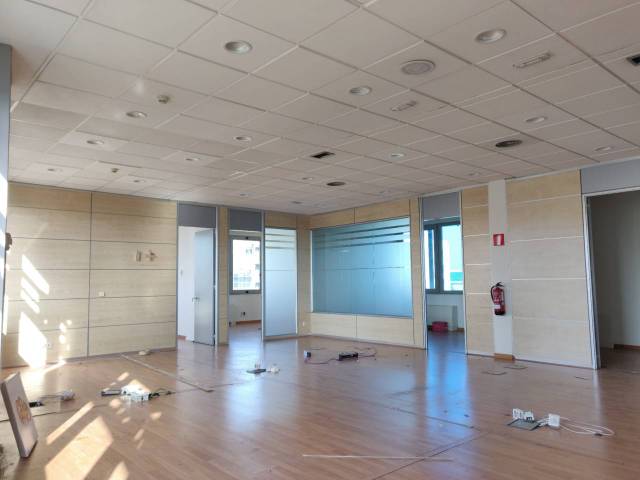 Oficina en Alquiler en Manoteras en Virgen del Cortijo - Manoteras