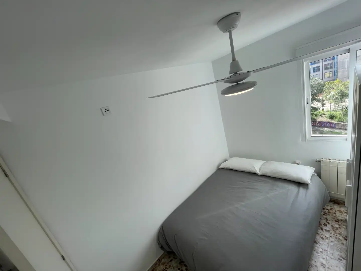 Schlafzimmer von Wohnung zur Miete in  Madrid Capital mit Heizung, Möbliert und Ofen