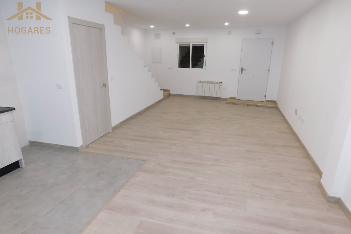 Casa adosada de lloguer a Almorox