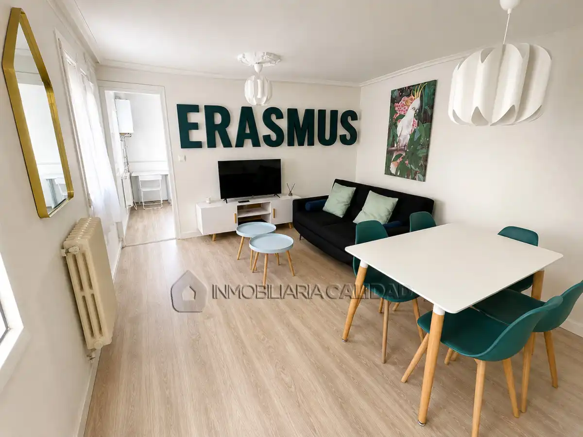 Sala de estar de Piso de alquiler en Burgos con Calefacción y Amueblado