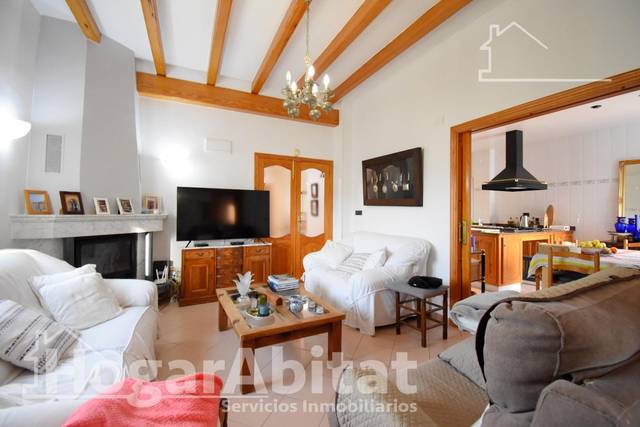 Casa-chalet en Venta en Calle Hort de la Boscà en Oliva pueblo