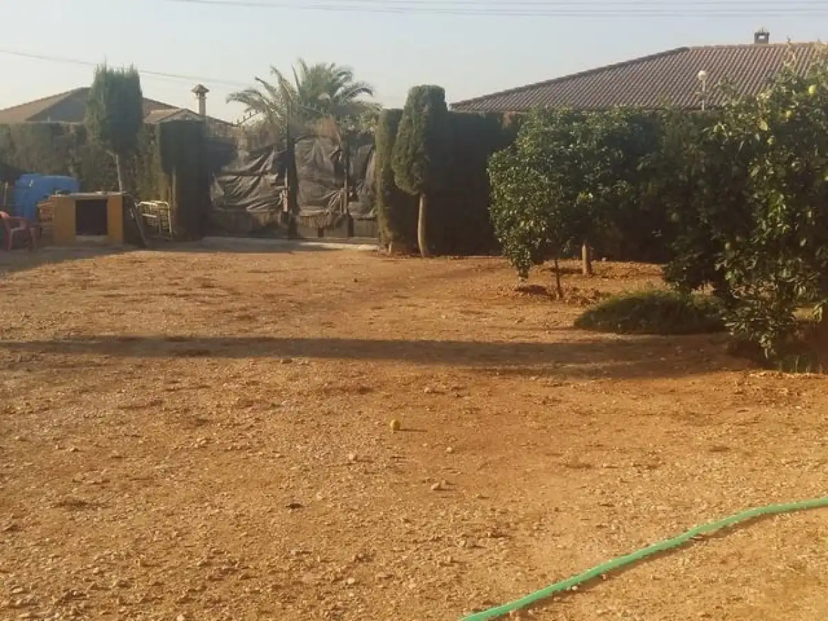 Casa con jardín en venta en Periurbano Oeste - Sierra, imagen 3