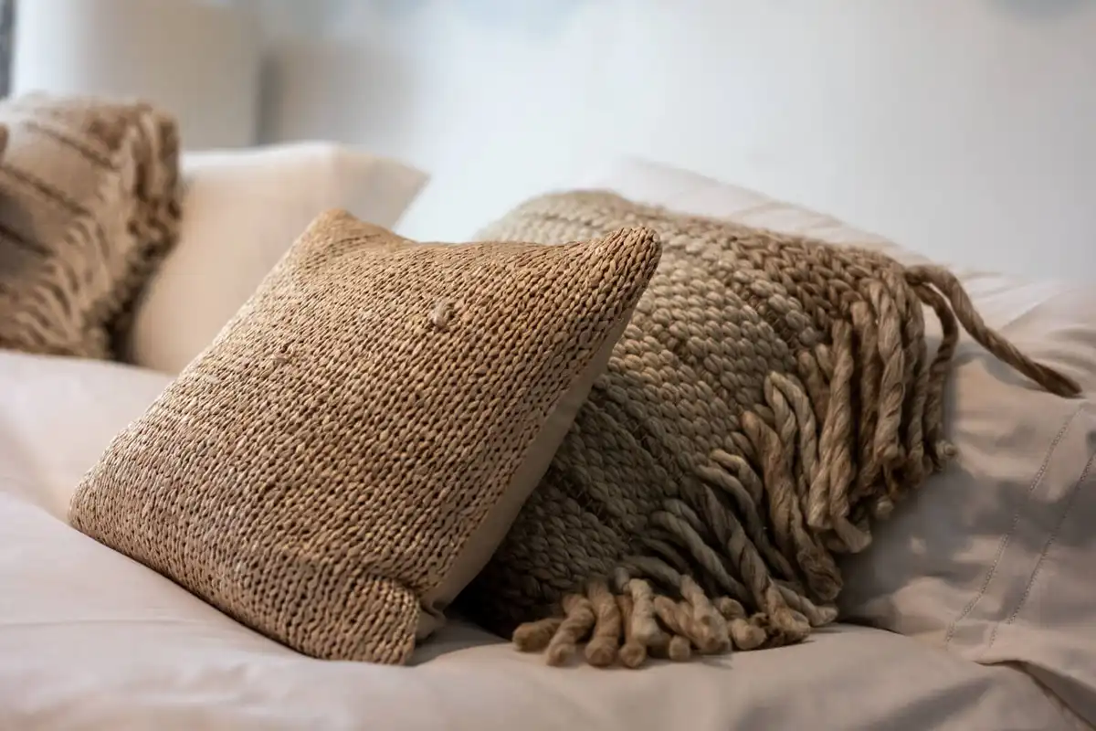 Schlafzimmer von Erdgeschoss zum Verkauf in Marbella mit Klimaanlage, Privatgarten und Terrasse