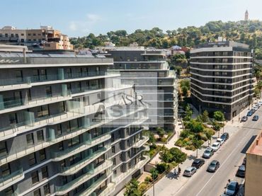 Flat with lift for sale in Casc Urbà