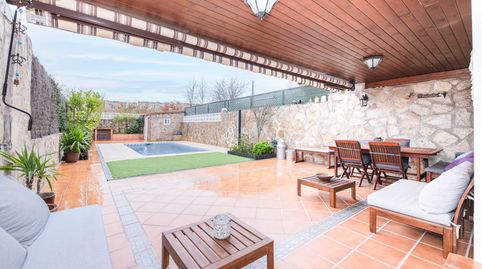 Foto 2 de Casa adosada en venta en Calle de Santander, 22, Las Castañeras - Bulevar, Arroyomolinos (Madrid)