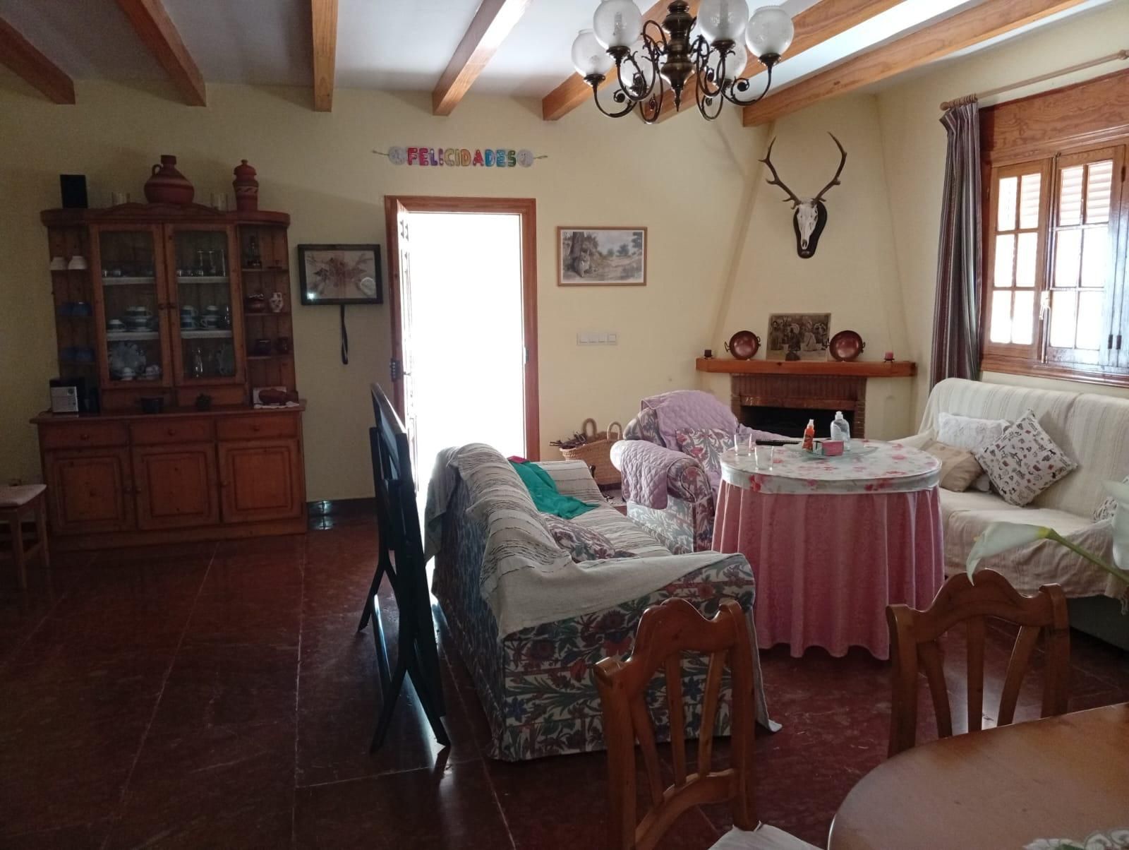 House or chalet for sale in Almogía
