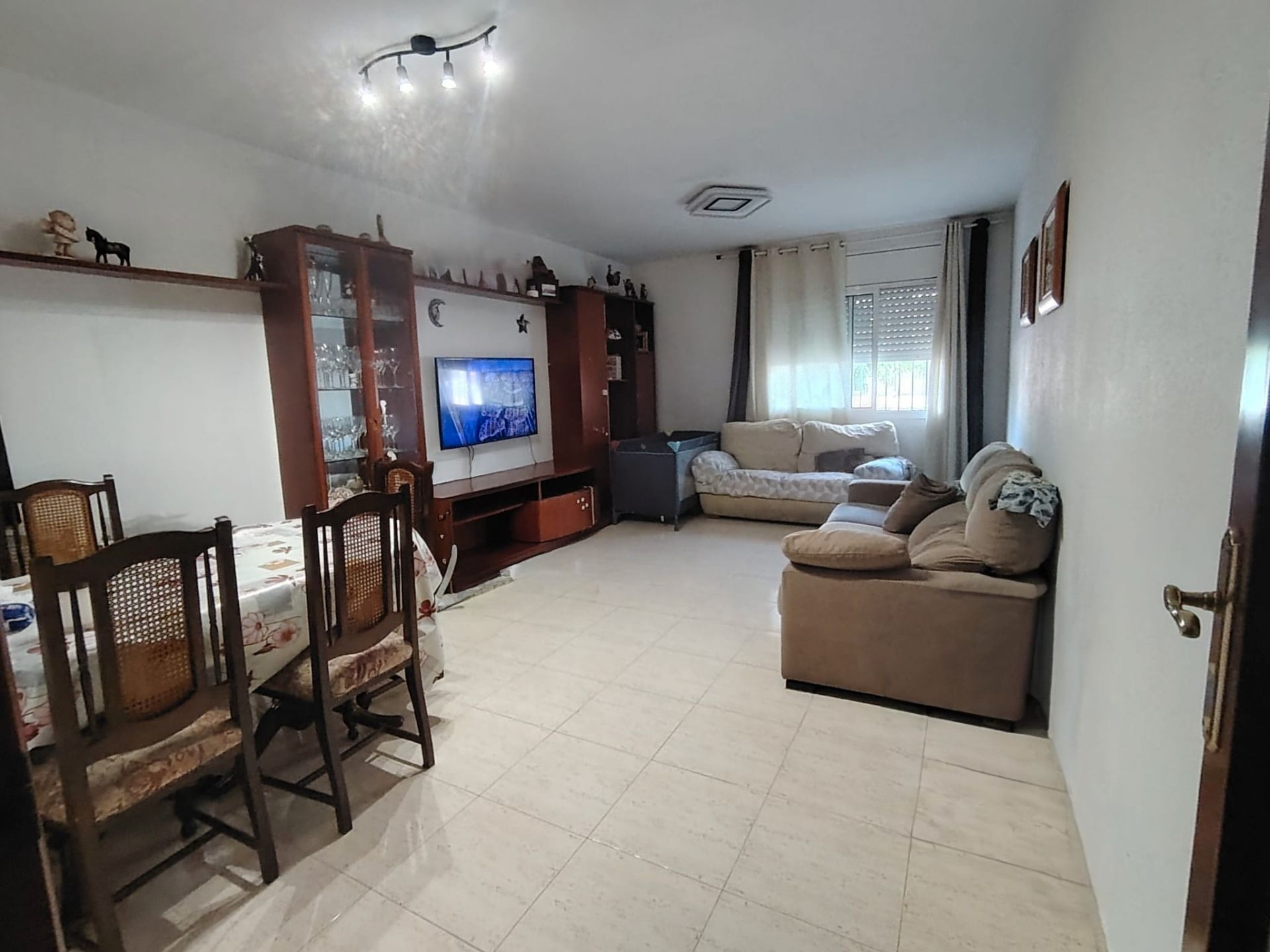 Living room of Flat for sale in Cubelles  with Air Conditioner, Heating and Private garden