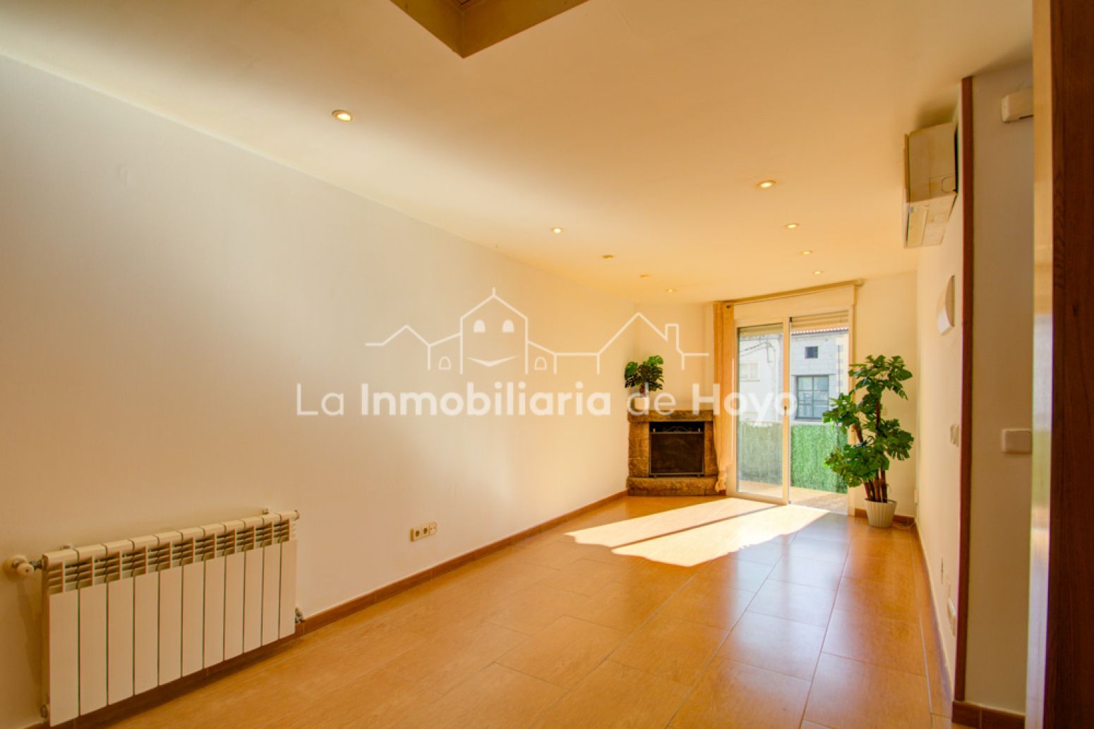 Living room of Flat for sale in Hoyo de Manzanares  with Air Conditioner, Heating and Terrace