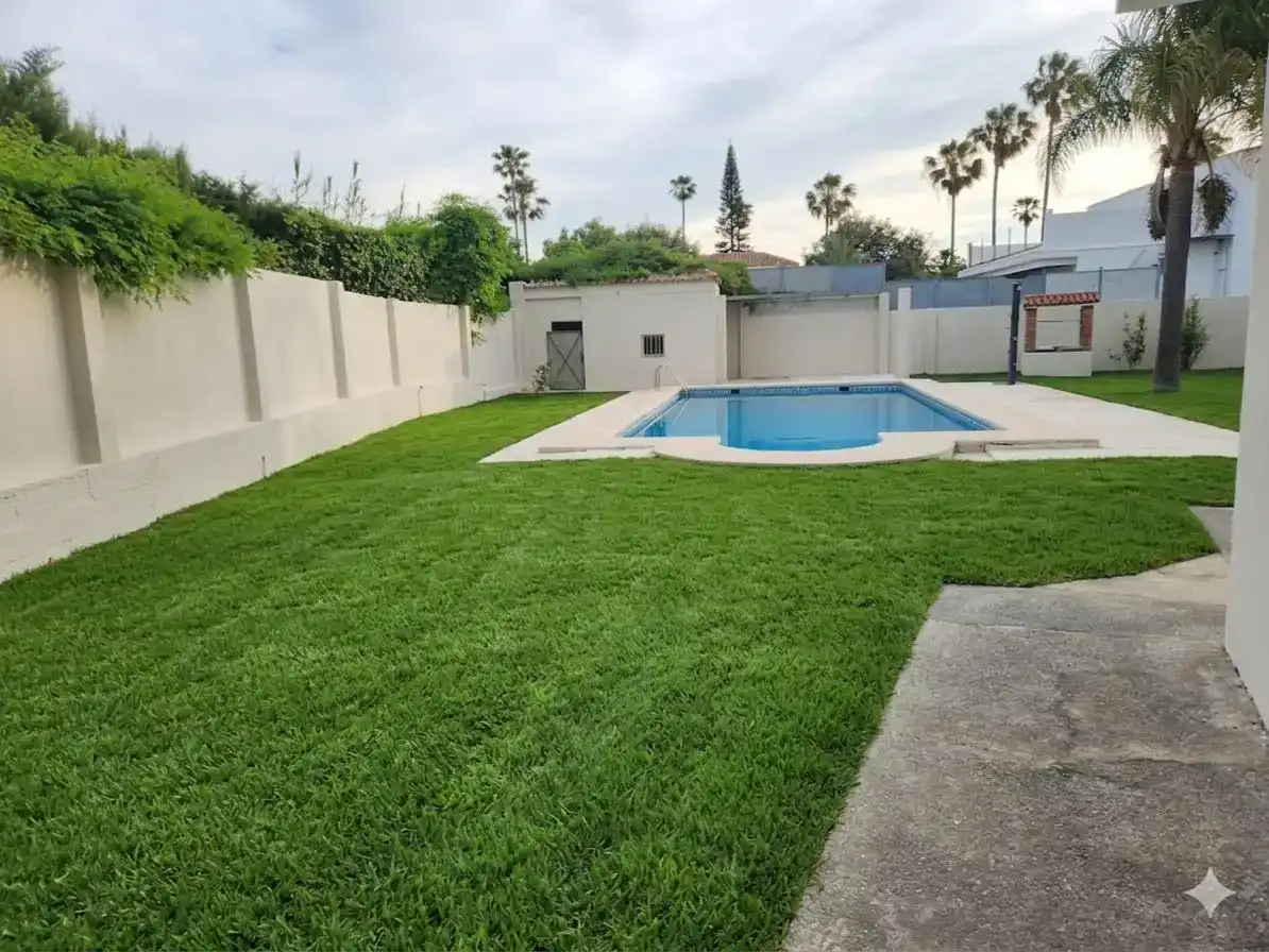 Piscina de Piso en venta en Algeciras con Piscina y Balcón