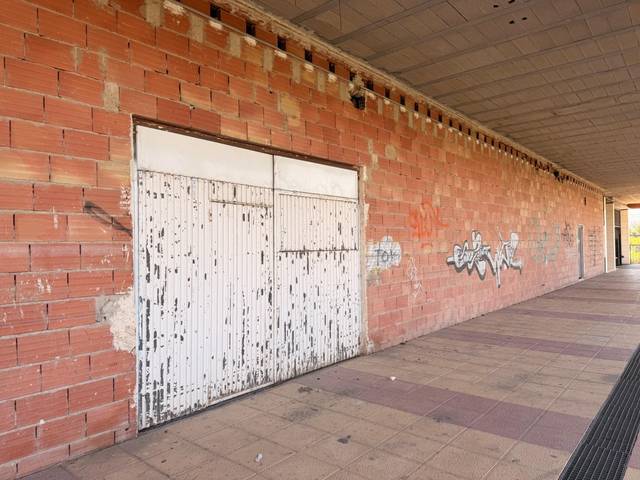 Local comercial en Venta en Calle Carril Cascales en Puebla de Soto