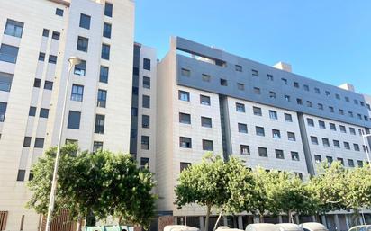 Exterior view of Flat for sale in  Almería Capital  with Air Conditioner, Terrace and Storage room