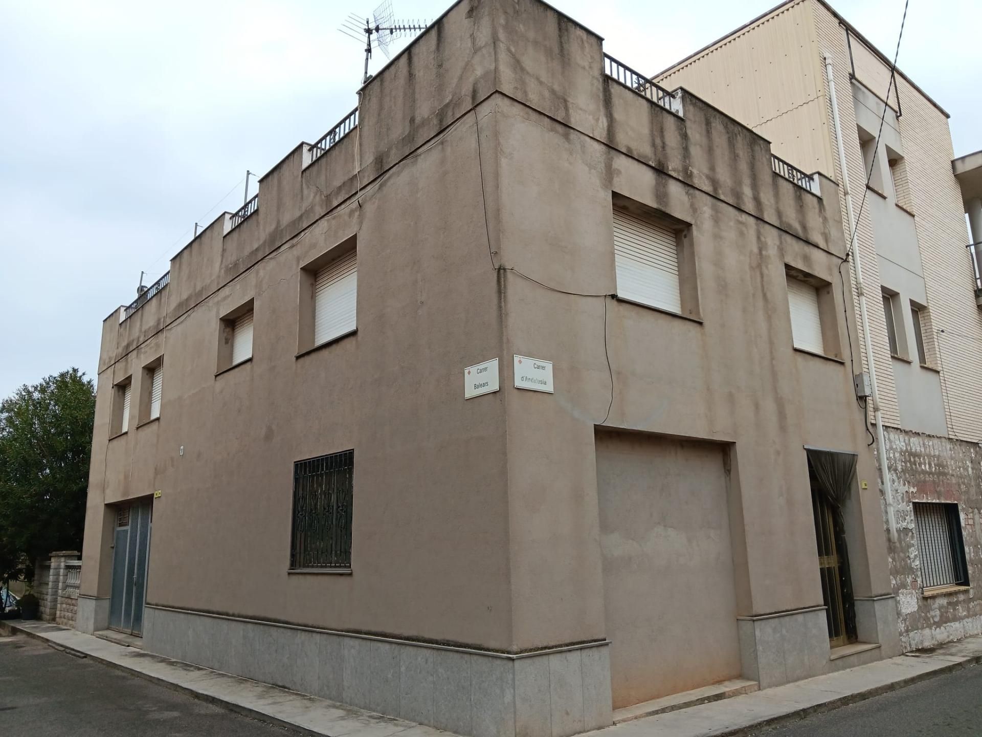 Vista exterior de Finca rústica en venda en Tortosa amb Calefacció, Terrassa i Moblat