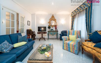 Living room of House or chalet for sale in Navas del Rey  with Heating, Furnished and Balcony