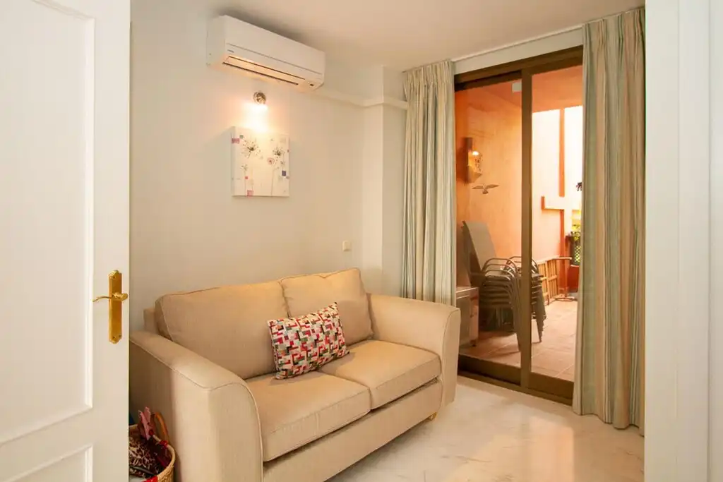 Bajo con piscina en venta en La Mairena, imagen 17