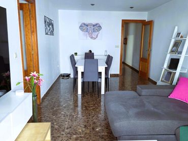 Appartamento con balcone in vendita a Centro