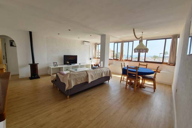 Piso en Alquiler en Mil Palmeras