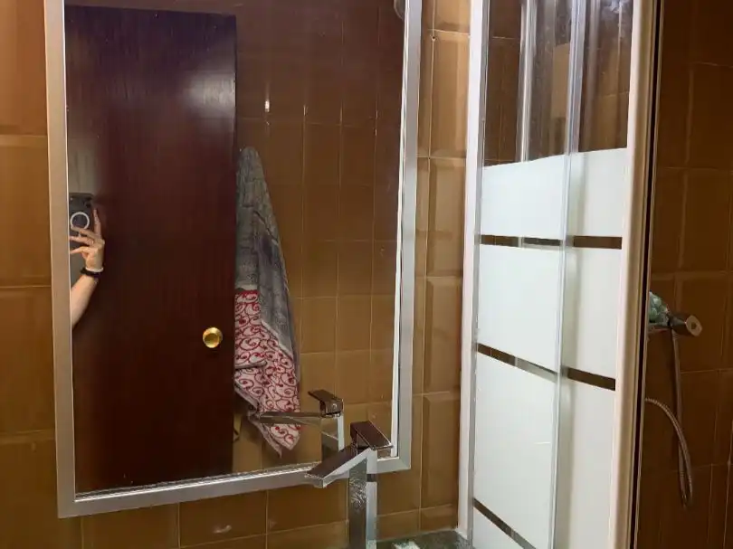 Bathroom of Flat for sale in Nucli Urbà  