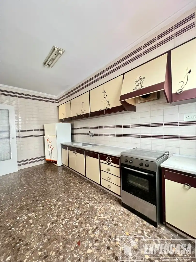 Cocina de Piso en venta en Picassent con Terraza