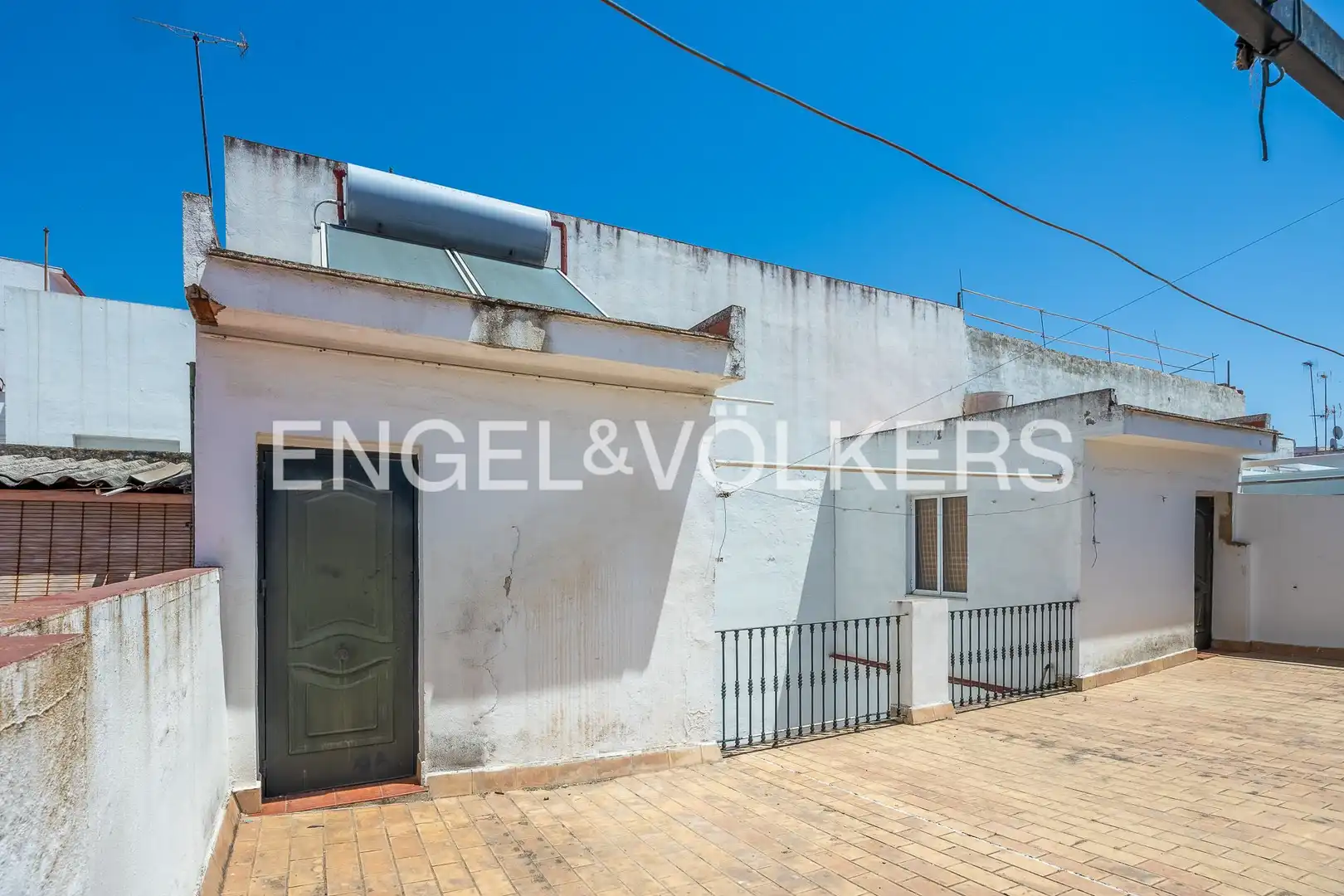 Vista exterior de Dúplex en venta en Sevilla con Aire acondicionado, Calefacción y Amueblado