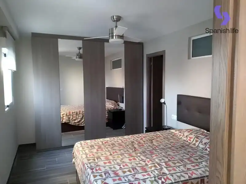 Habitación de Apartamento en venta en Valencia con Calefacción, Amueblado y Piscina comunitaria