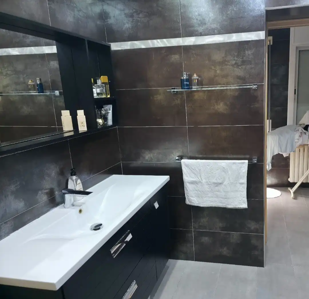 Bathroom of Houses for sale in Sant Fost de Campsentelles  with Air Conditioner, Heating and Private garden