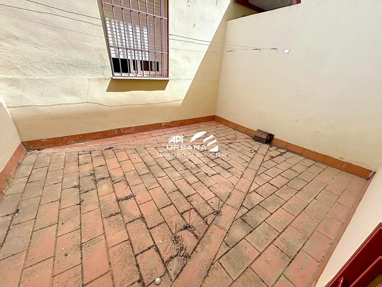 Vista exterior de Planta baja en venta en Lucena con Trastero