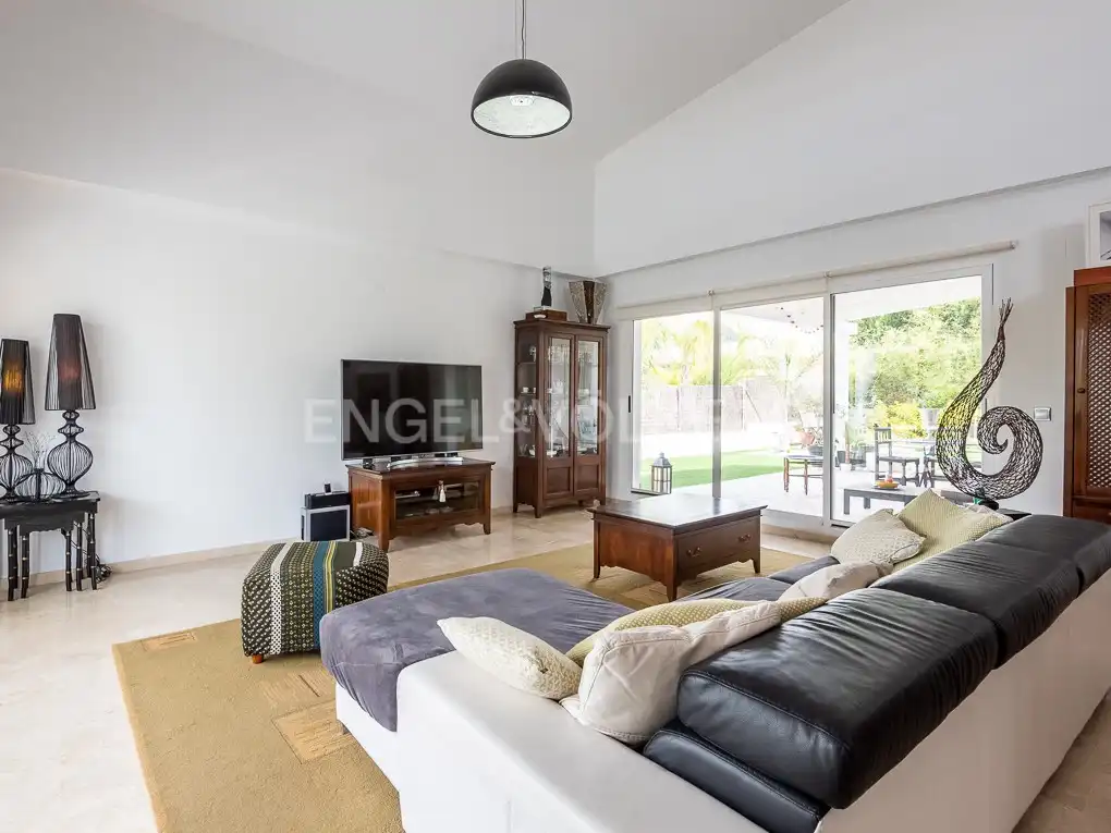 Sala d'estar de Casa o xalet de lloguer en Bétera amb Aire condicionat, Calefacció i Jardí privat